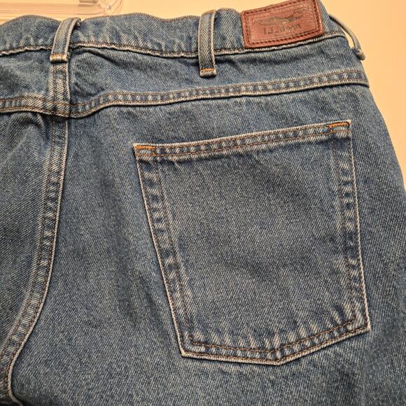 L.L. Bean Men's Jeans Straight Standard Fit Substantial 100% Cotton size 38 x 30 - Picture 8 of 11